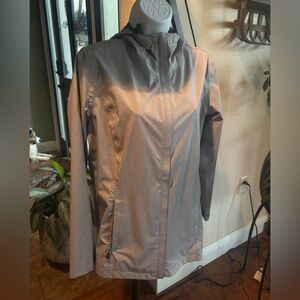 Women's light rain jacket